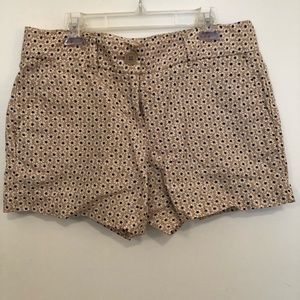 LOFT daisy patterned shorts